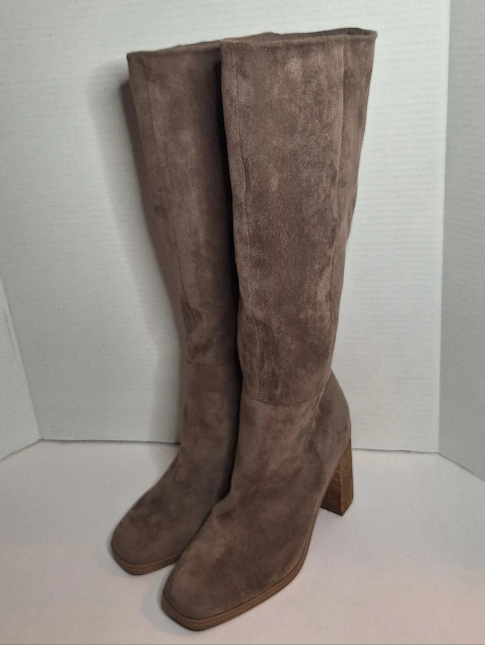 Dolce Vita Flapper Gray Taupe Suede Knee High Block Heel Boots Side Zip Size 7